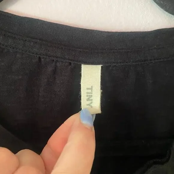 Anthropologie Black Floral Embroidered Tee - Picture 2 of 8